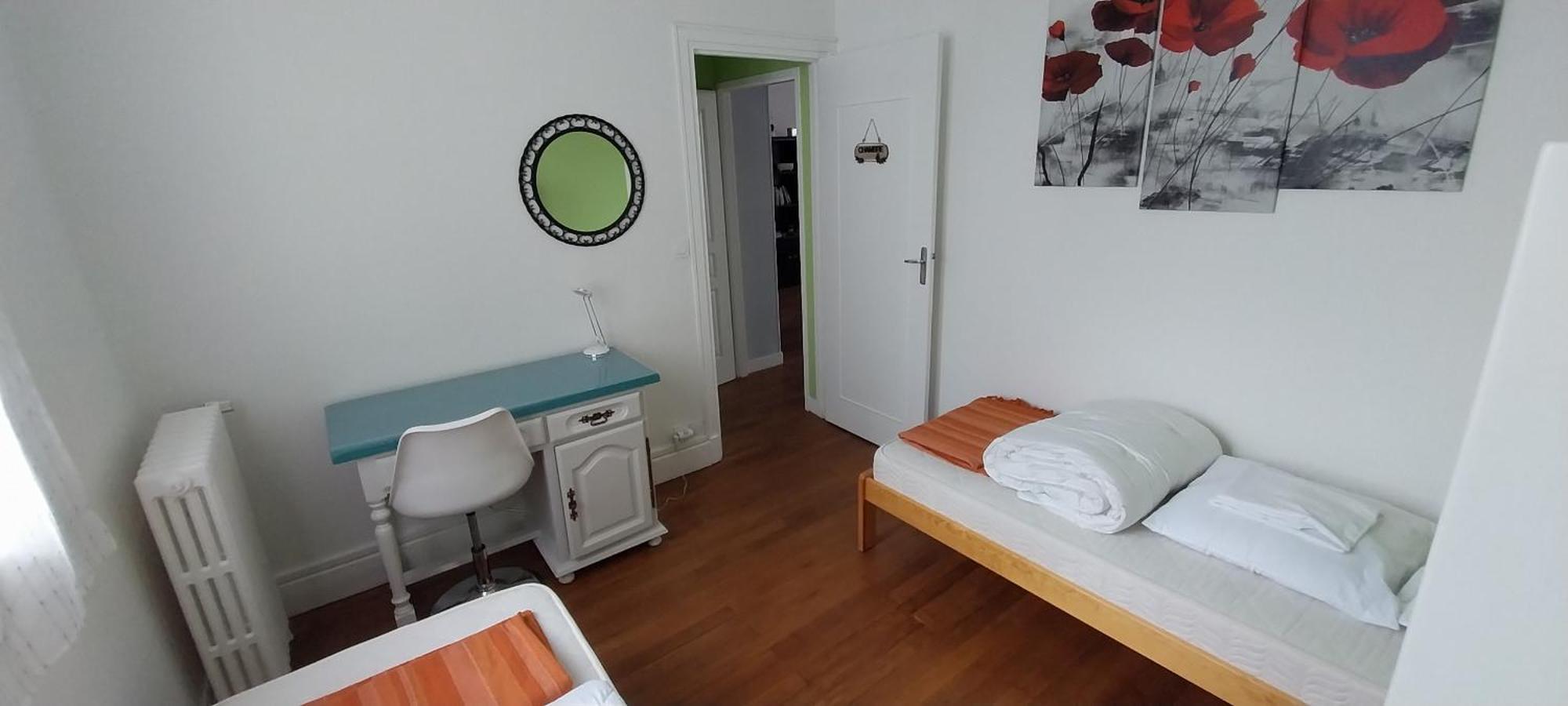 Holiday home Maison De Plein Centre, 3 Etoiles, A 200m De La Plage, Parking Prive, Wifi